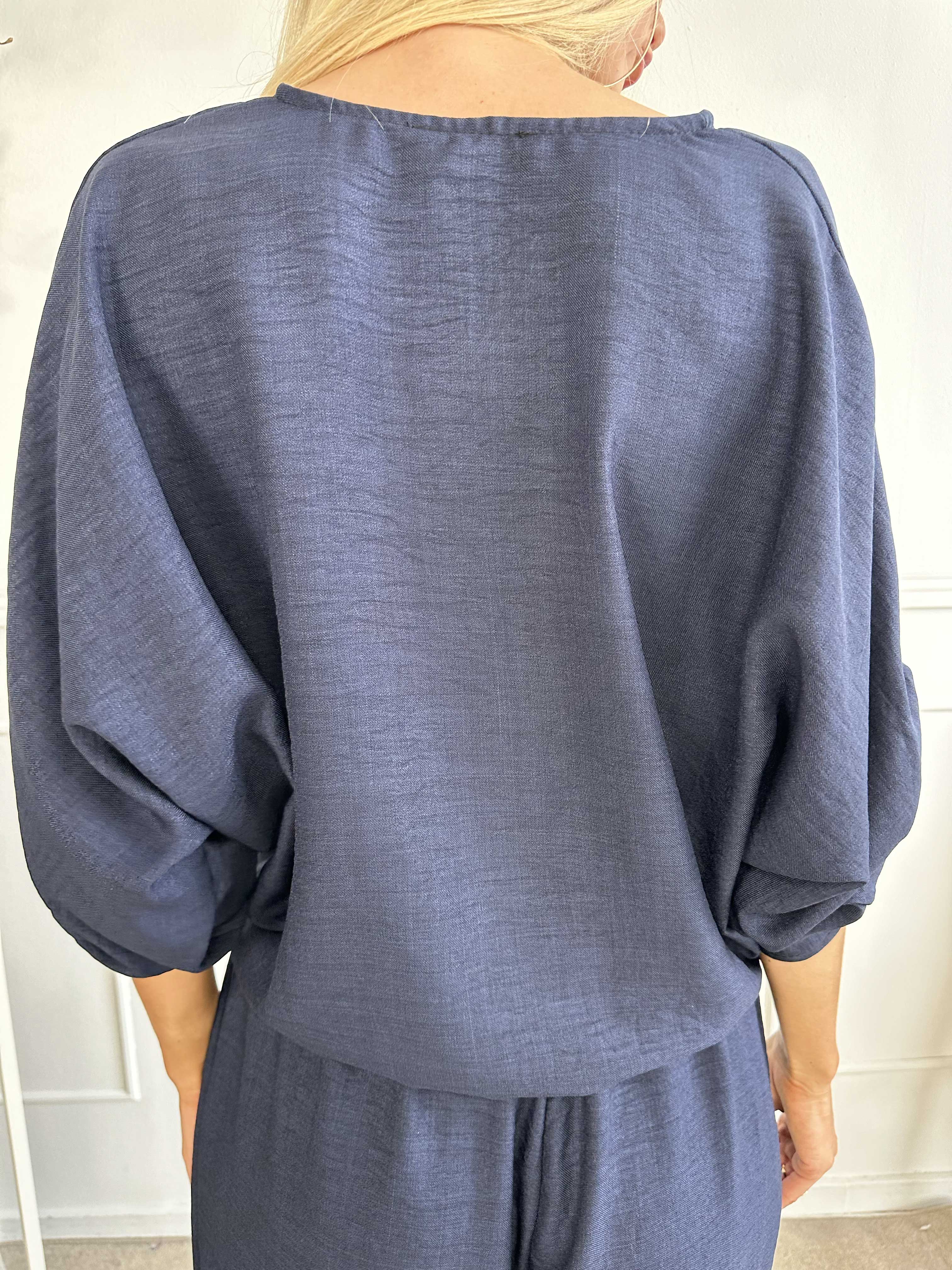 Bella - Söt tunika med knut och avtagbar blomma